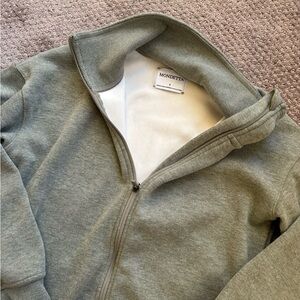 Mondetta Sage Green Zip-Up